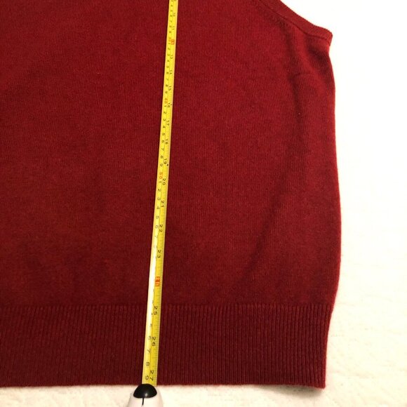 LL BEAN Vest Mens Size L Sweater 100% Pure Lambswool V-Neck Sleeveless Color Red - Picture 5 of 9